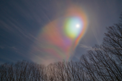 Nacreous clouds