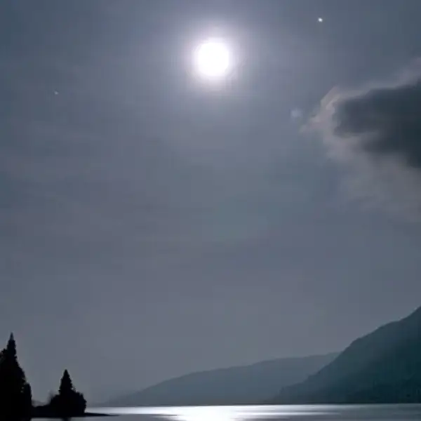 The Moon, Loch Lochy