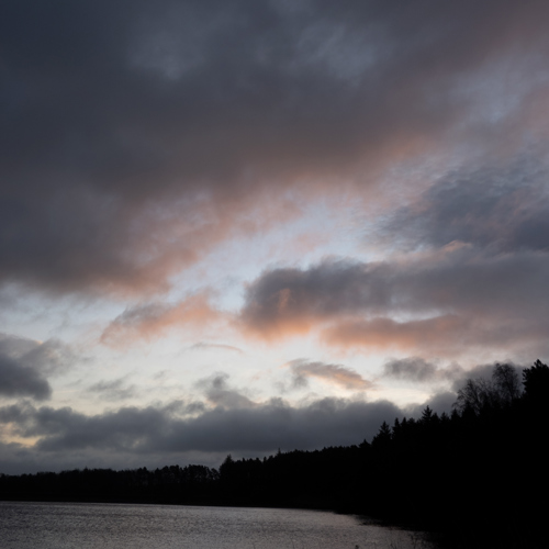 Murky morning brightens: 