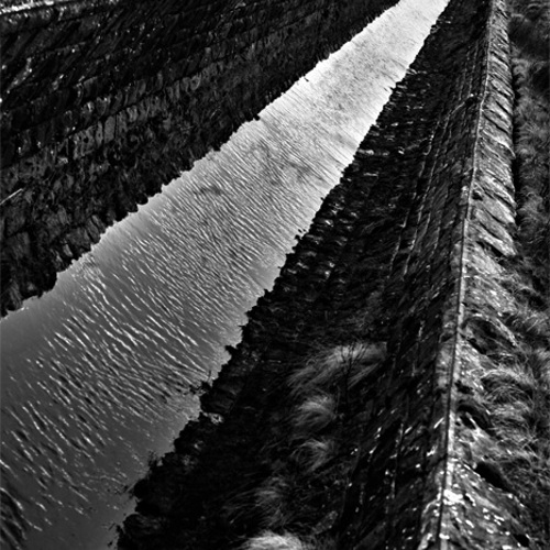 Waterfall, Angram Reservoir: Waterfall, Angram Reservoir